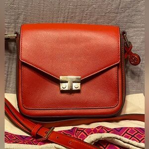 Tory Burch Crossbody Bag in Warm Red/Orange